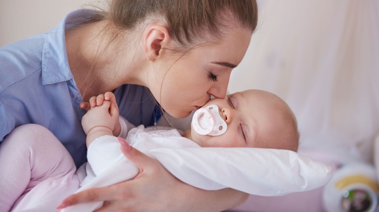 mama-ljubi-bebu