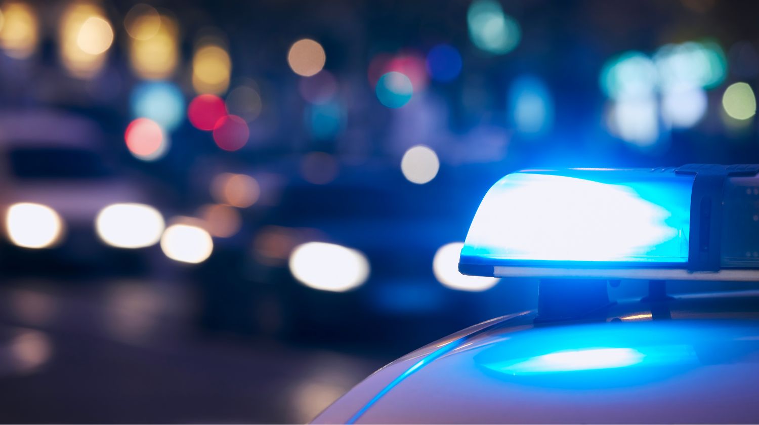 Plavo svetlo na policijskom automobilu