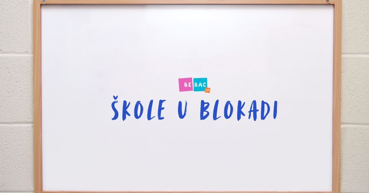 bela tabla sa natpisom: škole u blokadi